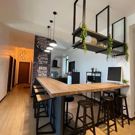 Sky Cafe Penthouse Suite By Myprostay Alor Setar Bagian luar foto