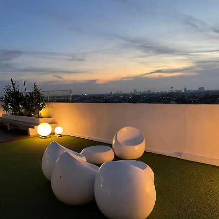 Sky Cafe Penthouse Suite By Myprostay Alor Setar Bagian luar foto