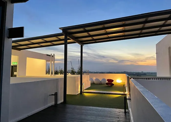 Sky Cafe Penthouse Suite By Myprostay