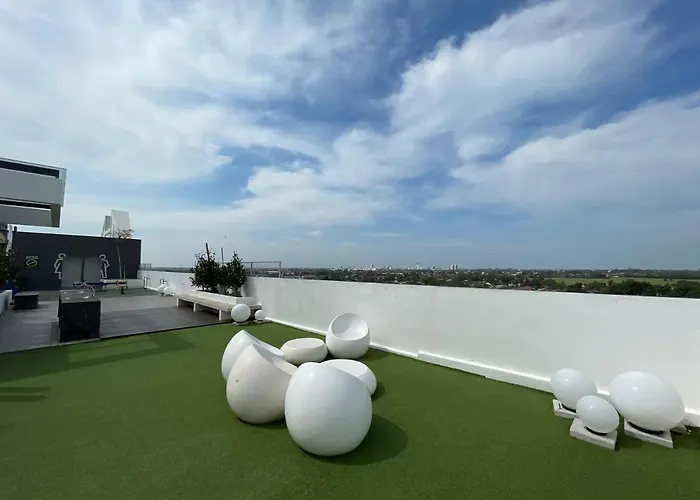 Sky Cafe Penthouse Suite By Myprostay